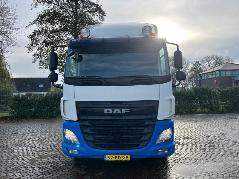 DAF CF 440 FT EURO 6 WITH BULK COMPRESSOR - Камион влекач: слика 3 DAF CF 440 FT EURO 6 WITH BULK COMPRESSOR - Камион влекач: слика 3