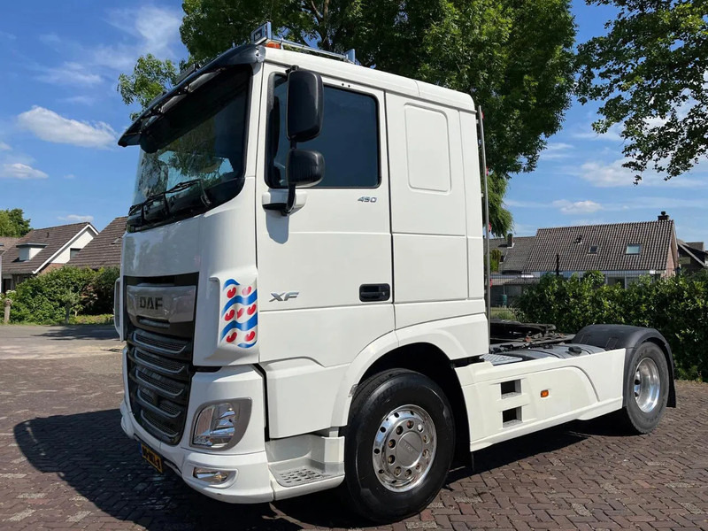 DAF XF 450 FT COMFORT CAB 9TN VOORAS EURO 6 - Камион влекач: слика 1 DAF XF 450 FT COMFORT CAB 9TN VOORAS EURO 6 - Камион влекач: слика 1