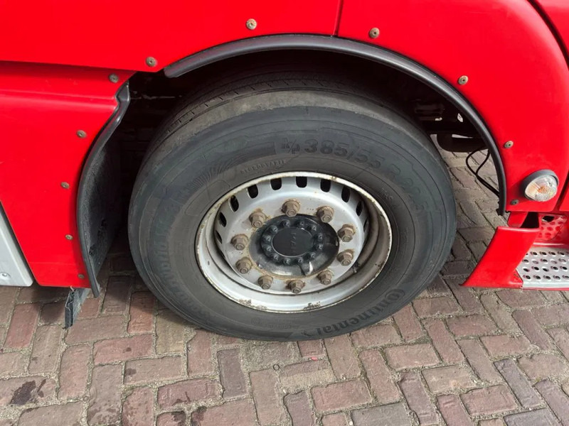 Камион влекач MAN TGX 18.400 EURO 6: слика 12