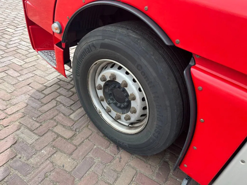 Камион влекач MAN TGX 18.400 EURO 6: слика 13