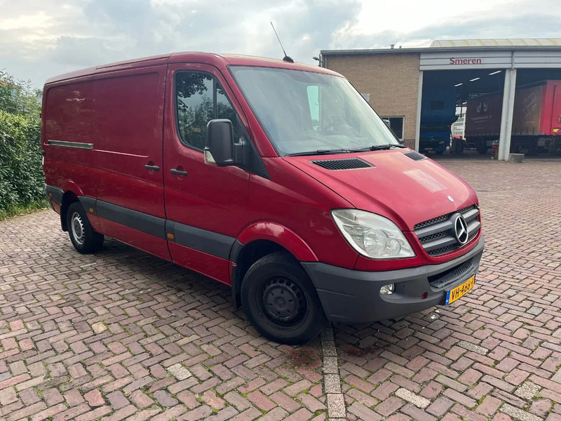 Mercedes-Benz Sprinter 313 CDI L2H1 - Товарно комбе: слика 3 Mercedes-Benz Sprinter 313 CDI L2H1 - Товарно комбе: слика 3