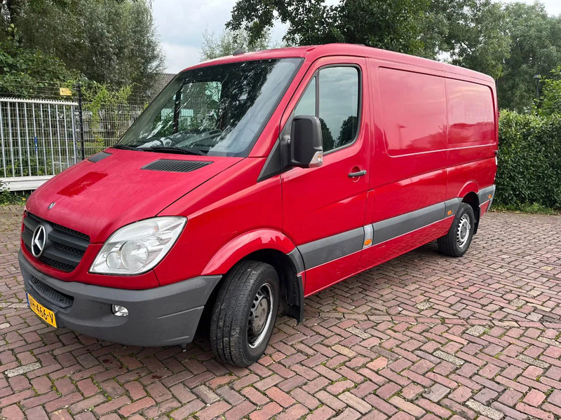 Mercedes-Benz Sprinter 313 CDI L2H1 - Товарно комбе: слика 1 Mercedes-Benz Sprinter 313 CDI L2H1 - Товарно комбе: слика 1