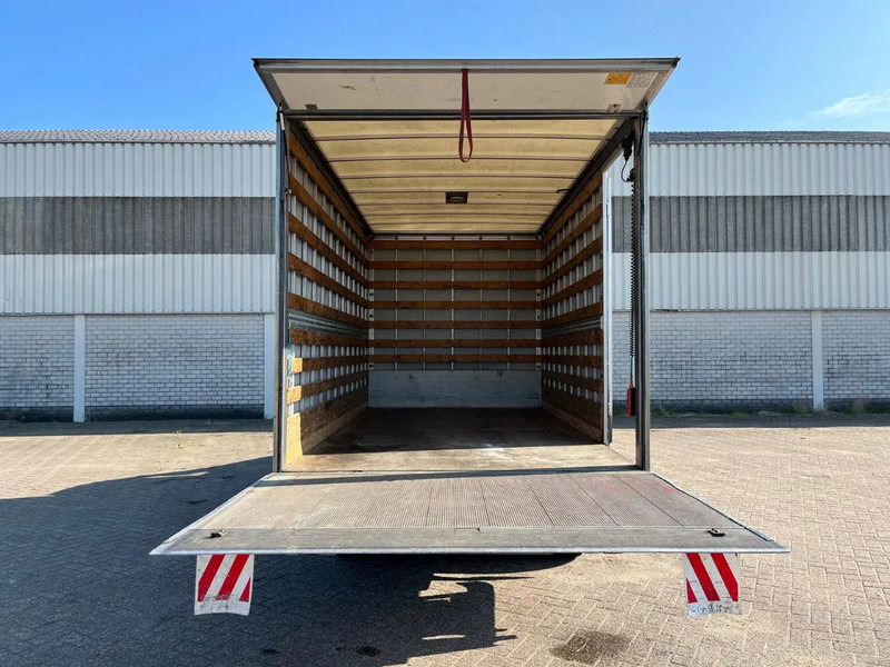 Комбе фургон, Комби со двојна кабина Mercedes-Benz Sprinter 513 2.2 CDI: слика 12