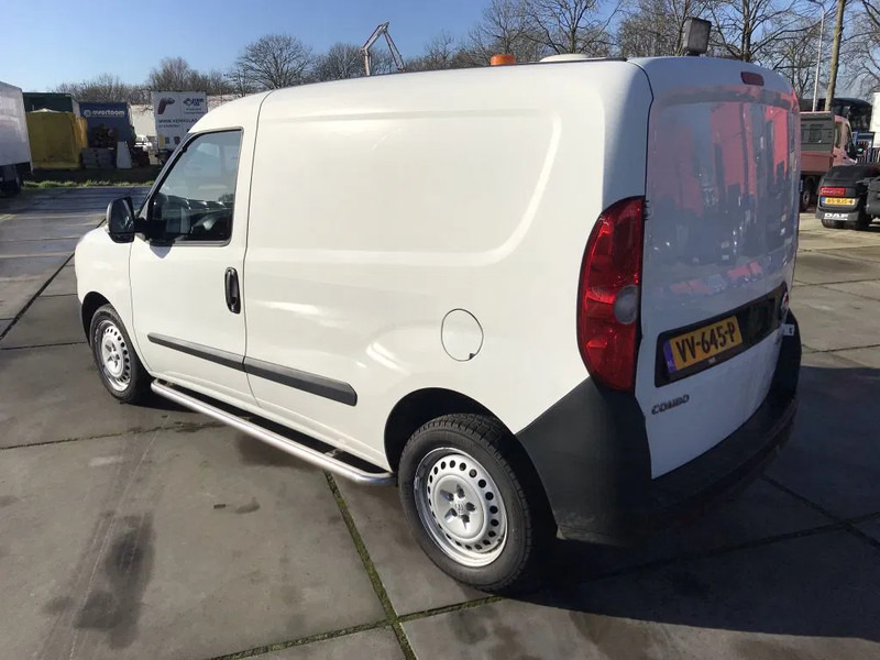Opel Combo 1.6 CDTI - Товарно комбе: слика 5 Opel Combo 1.6 CDTI - Товарно комбе: слика 5