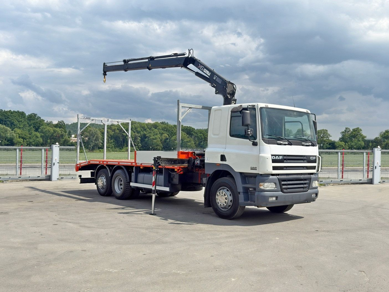 DAF CF 85.380*ABSCHLEPPWAGEN 7,20m+ HIAB 144 B-2 DUO - Камион за влечење: слика 2 DAF CF 85.380*ABSCHLEPPWAGEN 7,20m+ HIAB 144 B-2 DUO - Камион за влечење: слика 2