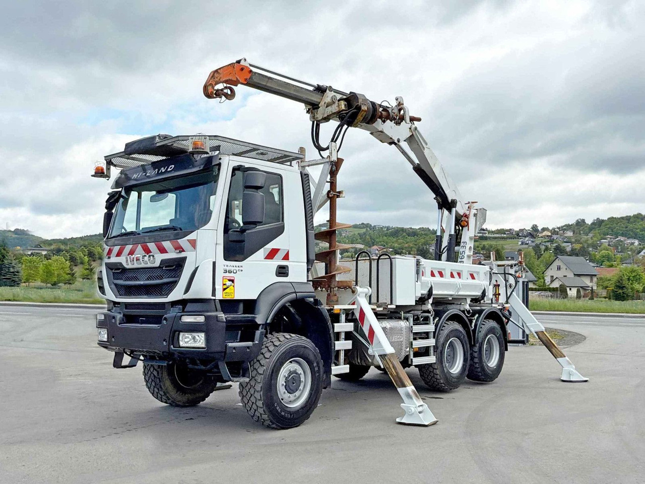Iveco TRAKKER 360 * RUSA TA 65.33 + FUNK * 6x6 - Камион со кран: слика 2 Iveco TRAKKER 360 * RUSA TA 65.33 + FUNK * 6x6 - Камион со кран: слика 2
