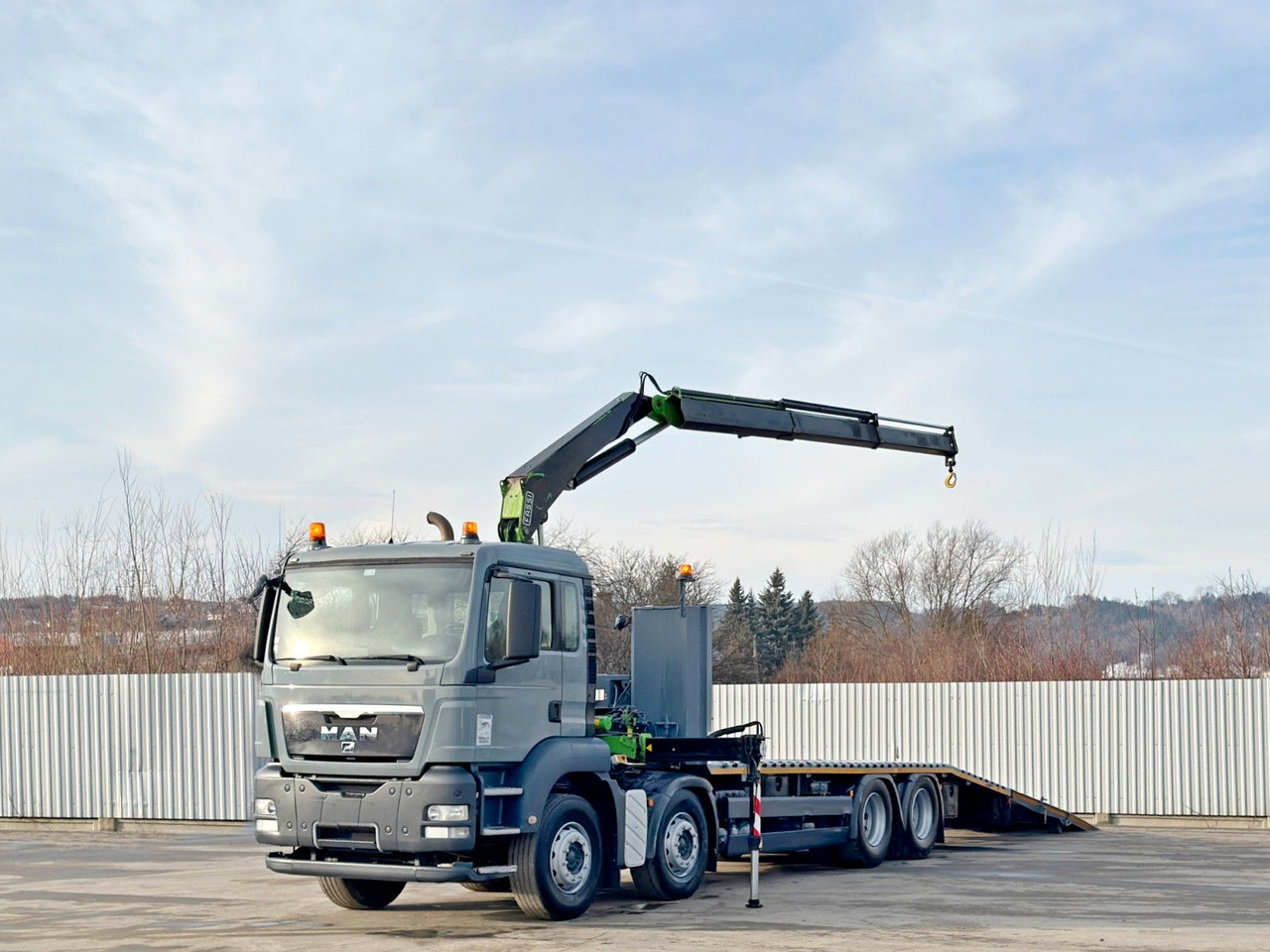 MAN TGS 35.360 * FASSI F150 A.22 + FUNK* TOPZUSTAND - Камион за влечење: слика 2 MAN TGS 35.360 * FASSI F150 A.22 + FUNK* TOPZUSTAND - Камион за влечење: слика 2