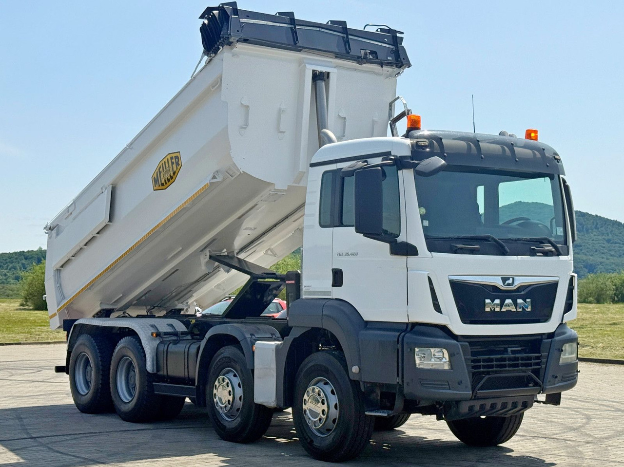 MAN TGS 35.420 KIPPER * 8x4 * TOPZUSTAND - Кипер: слика 4 MAN TGS 35.420 KIPPER * 8x4 * TOPZUSTAND - Кипер: слика 4