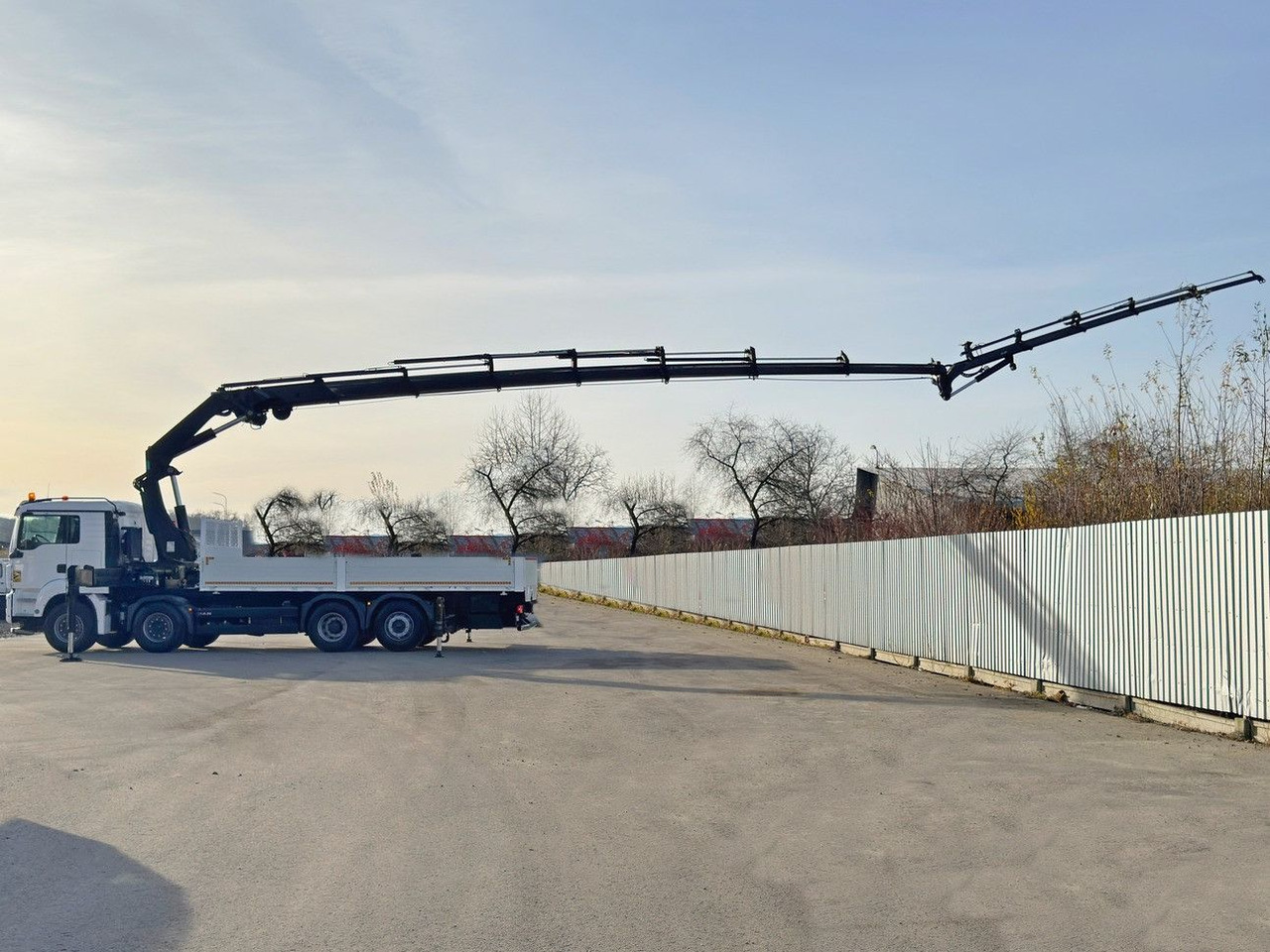 MAN TGS 35.440* HIAB 422 E-7 + JIB 75 X-4 + FUNK - Камион со кран: слика 5 MAN TGS 35.440* HIAB 422 E-7 + JIB 75 X-4 + FUNK - Камион со кран: слика 5
