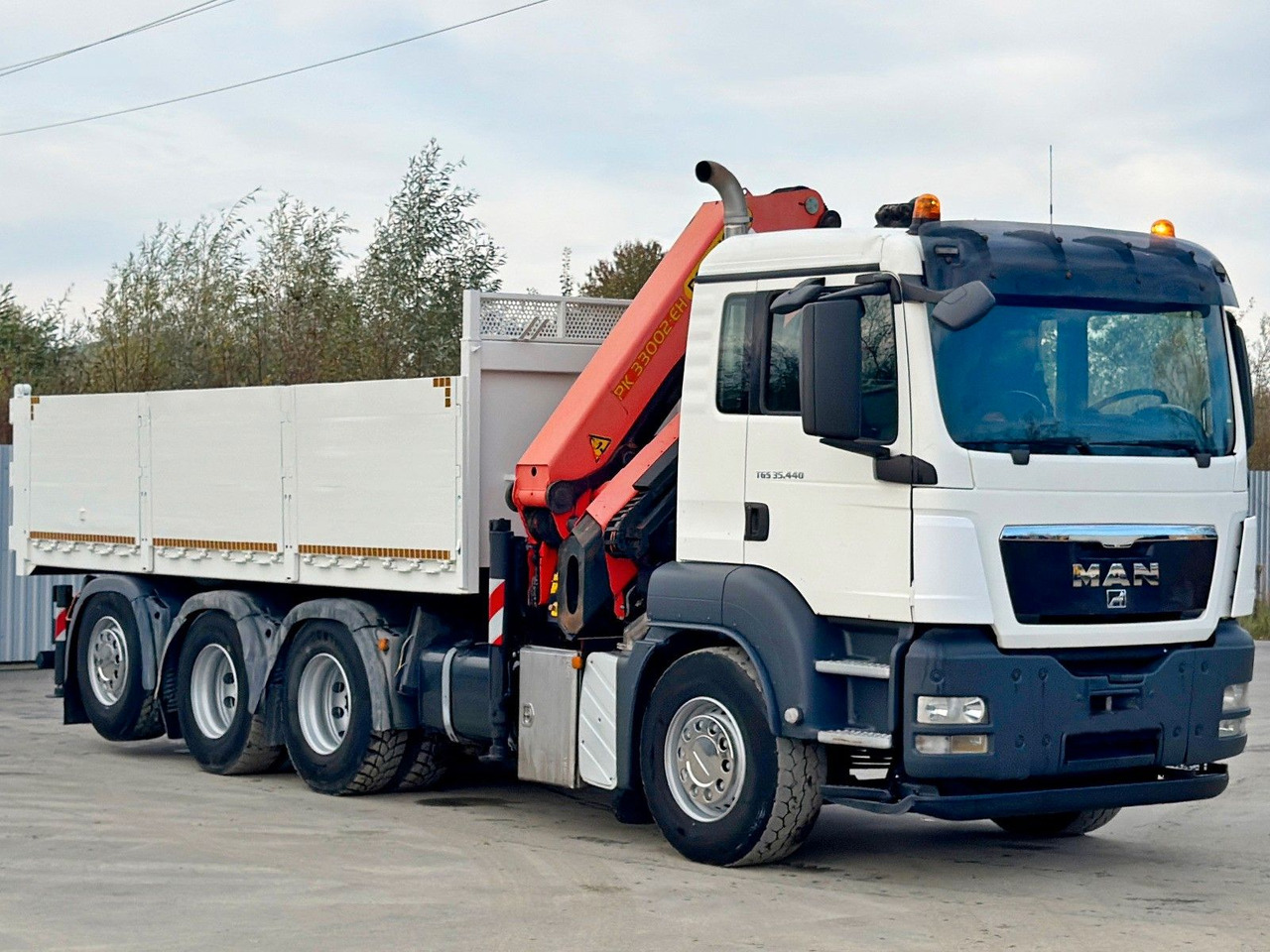 MAN TGS 35.440 * PALFINGER PK 33002 EH +FUNK / 8x4 - Камион со кран: слика 3 MAN TGS 35.440 * PALFINGER PK 33002 EH +FUNK / 8x4 - Камион со кран: слика 3