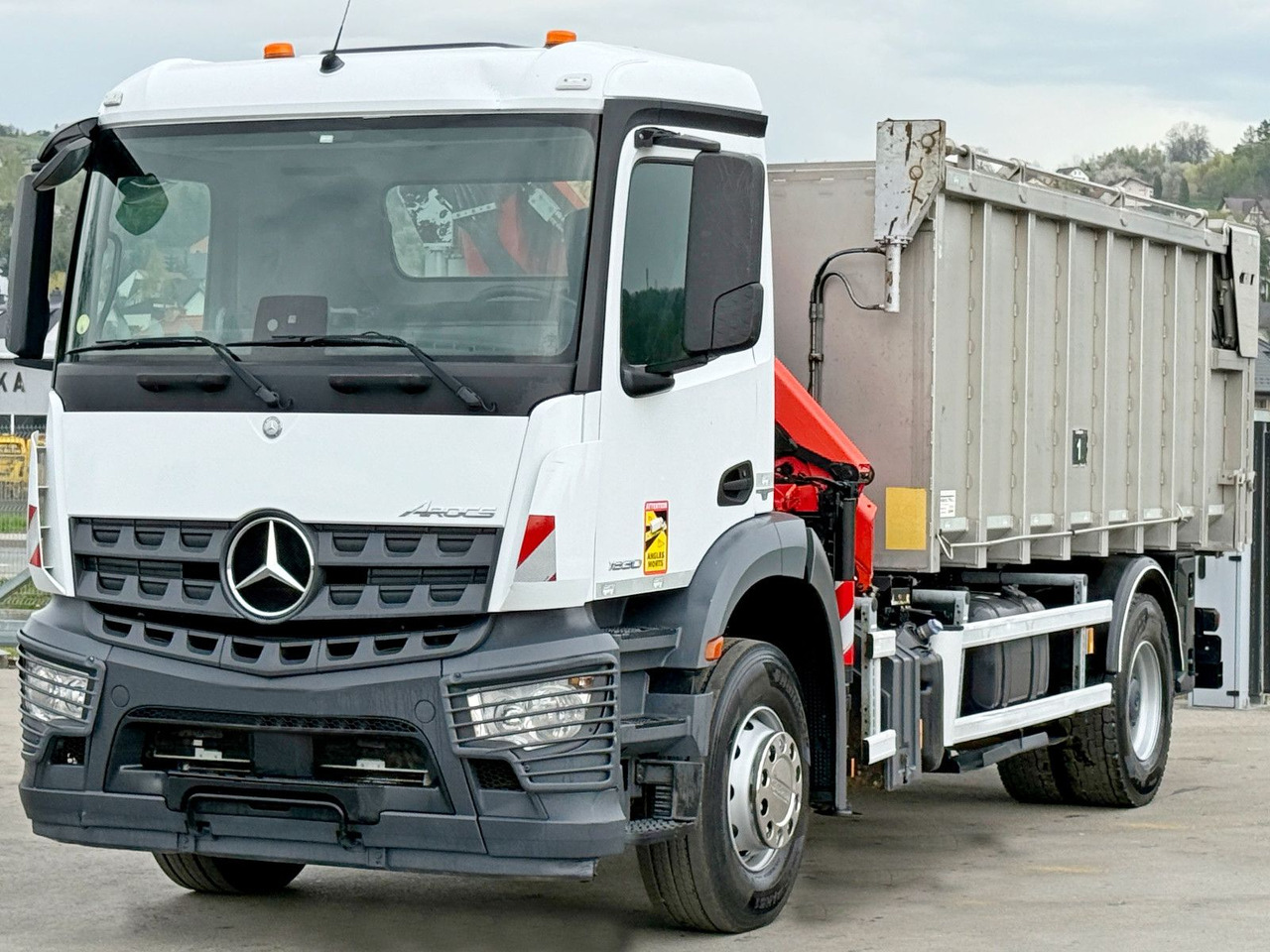 Mercedes-Benz AROCS 1830* KIPPER 5,00m * PK 7.501 SLD A + FUNK - Кипер, Камион со кран: слика 3 Mercedes-Benz AROCS 1830* KIPPER 5,00m * PK 7.501 SLD A + FUNK - Кипер, Камион со кран: слика 3