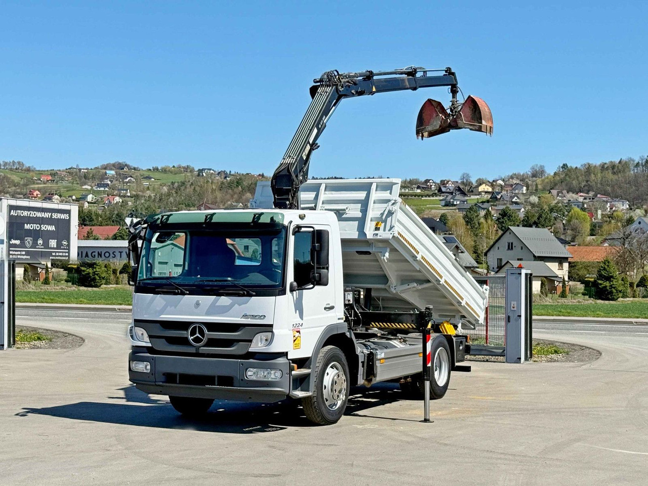 Mercedes-Benz ATEGO 1224 * KIPPER 4,00 m * HIAB 077 BS - 2 DUO - Камион со кран: слика 2 Mercedes-Benz ATEGO 1224 * KIPPER 4,00 m * HIAB 077 BS - 2 DUO - Камион со кран: слика 2