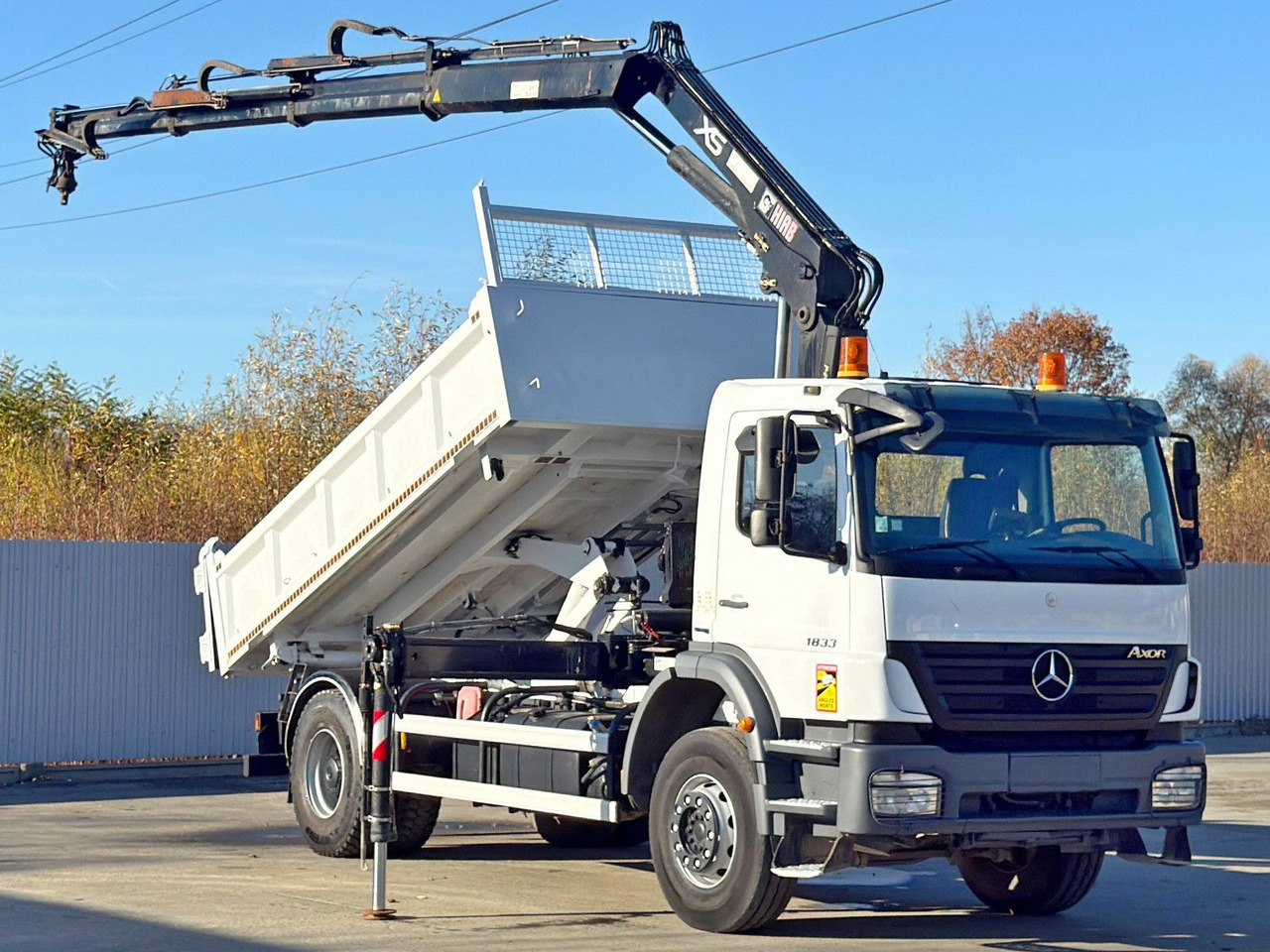 Mercedes-Benz AXOR 1833 * HIAB 144 B - 3 HIDUO + FUNK * TOP - Камион со кран: слика 2 Mercedes-Benz AXOR 1833 * HIAB 144 B - 3 HIDUO + FUNK * TOP - Камион со кран: слика 2