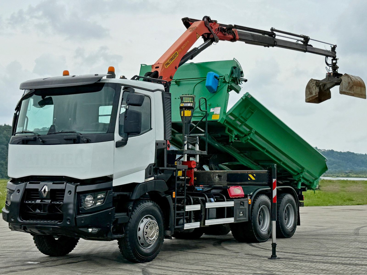 Renault C 430 *KIPPER 5,10 m + PK 16001 - K B* 6x4 - Камион со кран: слика 3 Renault C 430 *KIPPER 5,10 m + PK 16001 - K B* 6x4 - Камион со кран: слика 3
