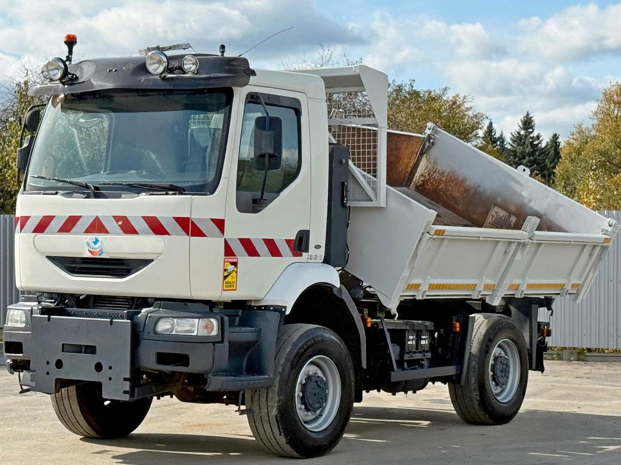 Renault MIDLUM 210 DCI* KIPPER 3,60m * 4x4 - Кипер: слика 3 Renault MIDLUM 210 DCI* KIPPER 3,60m * 4x4 - Кипер: слика 3
