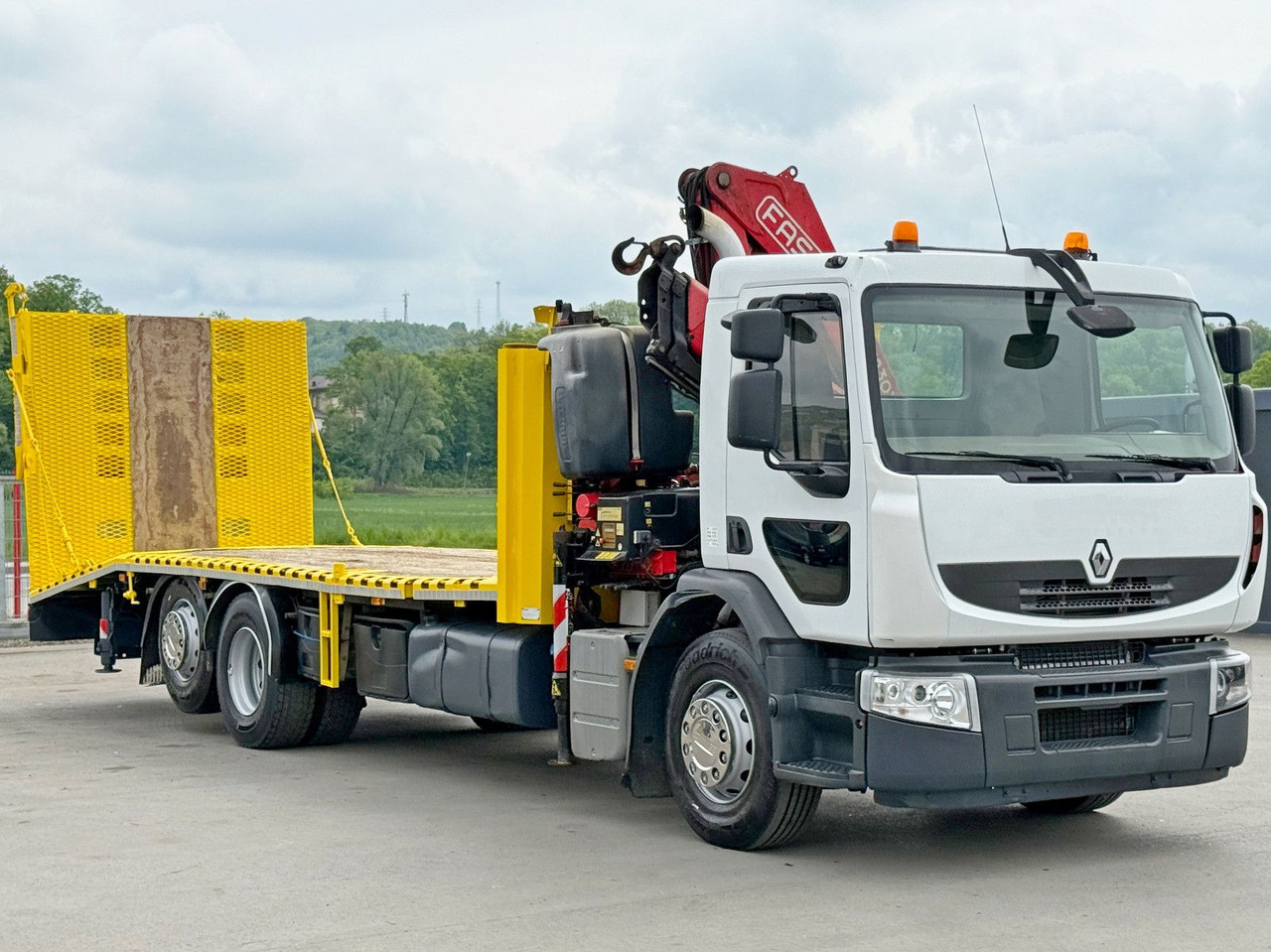 Renault PREMIUM 370 * FASSI F230AXP.22 + FUNK* TOP - Камион за влечење: слика 3 Renault PREMIUM 370 * FASSI F230AXP.22 + FUNK* TOP - Камион за влечење: слика 3