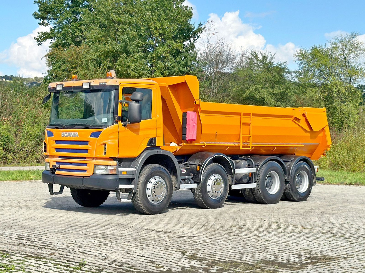 Scania P 380 Kipper * 8x4 * TOPZUSTAND - Кипер: слика 2 Scania P 380 Kipper * 8x4 * TOPZUSTAND - Кипер: слика 2