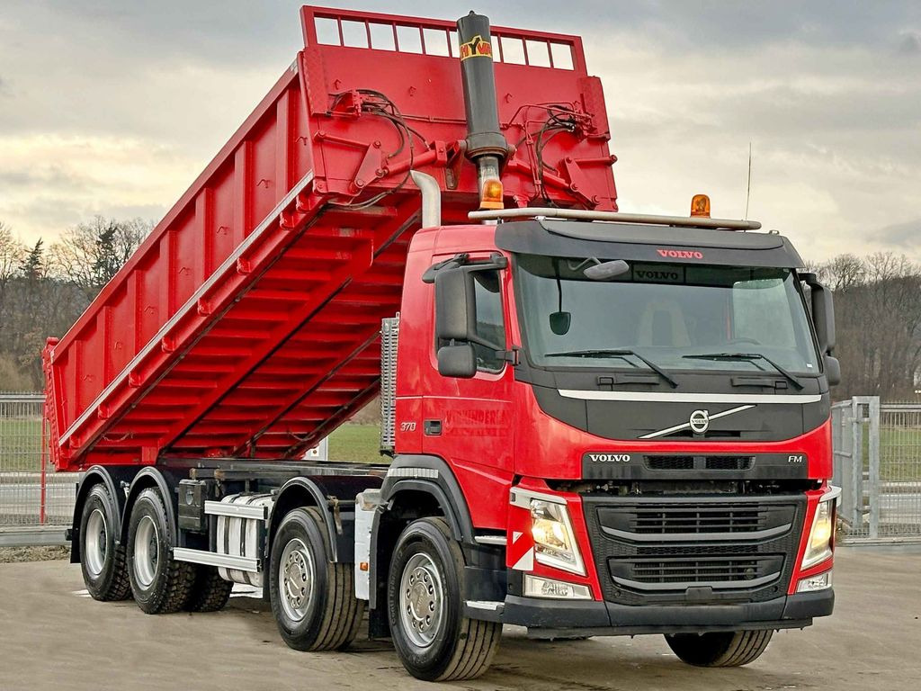 Volvo FM 370 Kipper 6,20 m + BORDMATIC / 8x4 - Кипер, Камион со кран: слика 3 Volvo FM 370 Kipper 6,20 m + BORDMATIC / 8x4 - Кипер, Камион со кран: слика 3
