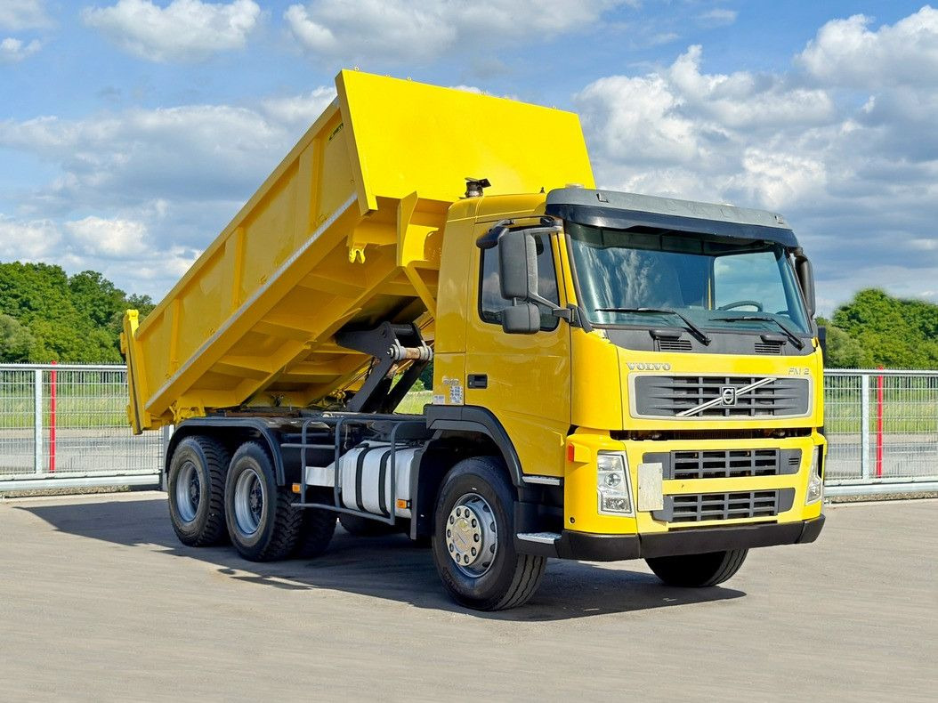 Volvo FM 370 Kipper 6,20 m + BORDMATIC / 8x4 Volvo FM 12 340 Kipper 5,05 m + BORDMATIC / 6x4 - Кипер, Камион со кран: слика 1 Volvo FM 370 Kipper 6,20 m + BORDMATIC / 8x4 Volvo FM 12 340 Kipper 5,05 m + BORDMATIC / 6x4 - Кипер, Камион со кран: слика 1