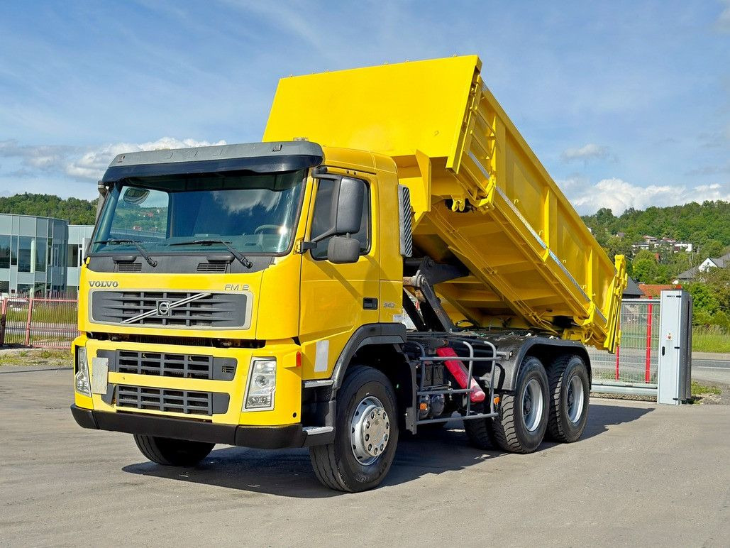 Volvo FM 370 Kipper 6,20 m + BORDMATIC / 8x4 Volvo FM 12 340 Kipper 5,05 m + BORDMATIC / 6x4 - Кипер, Камион со кран: слика 2 Volvo FM 370 Kipper 6,20 m + BORDMATIC / 8x4 Volvo FM 12 340 Kipper 5,05 m + BORDMATIC / 6x4 - Кипер, Камион со кран: слика 2