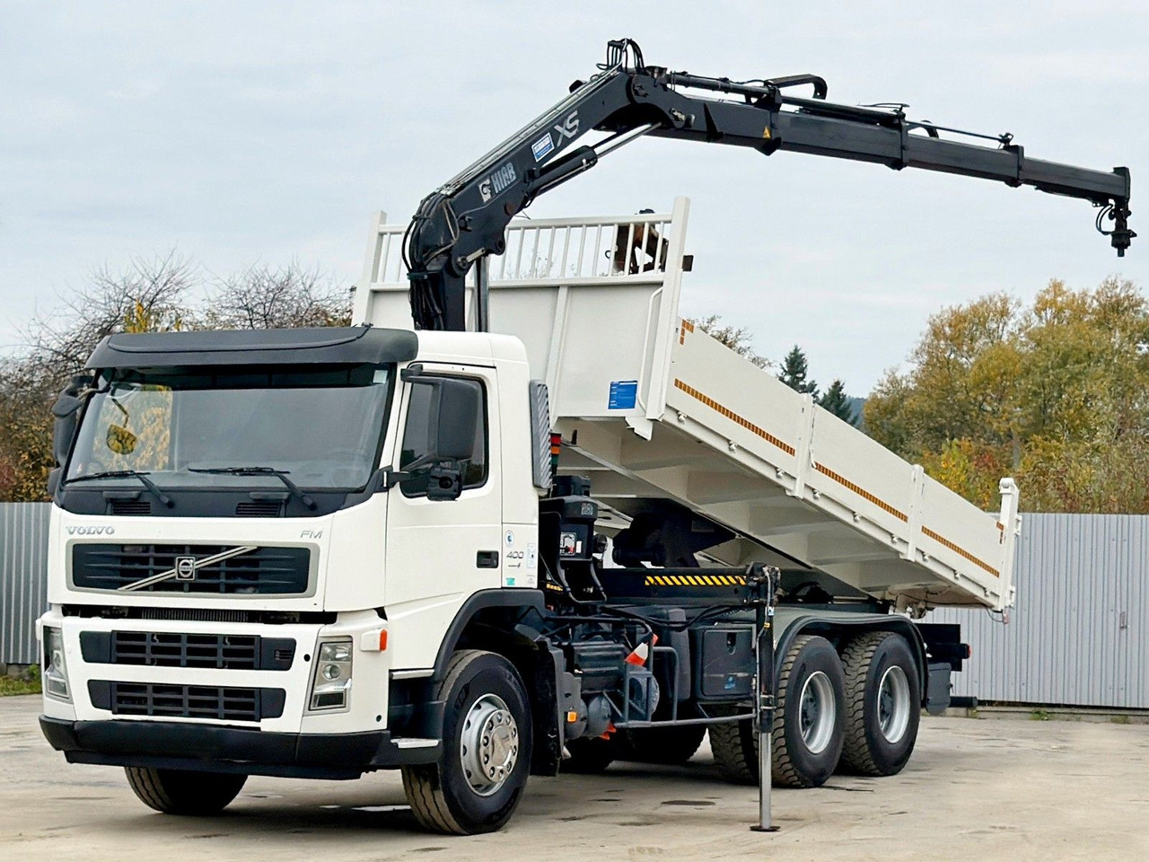 Volvo FM 400 Kipper 6,20m * HIAB 144 B-3 HIDUO* 6x4 - Камион со кран: слика 2 Volvo FM 400 Kipper 6,20m * HIAB 144 B-3 HIDUO* 6x4 - Камион со кран: слика 2