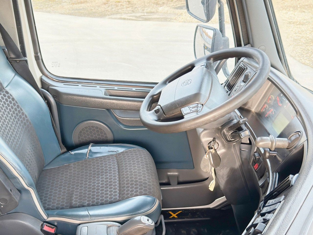 Камион со кран Volvo FMX 460 Kipper 6,40m + PALFINGER PK 18002 EH D: слика 12 Камион со кран Volvo FMX 460 Kipper 6,40m + PALFINGER PK 18002 EH D: слика 12