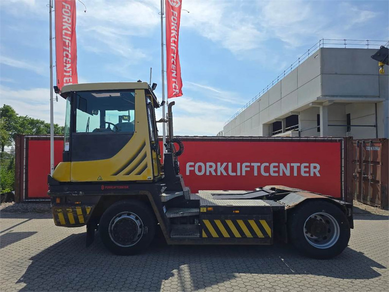 Terberg RT223 4x4 - Трактор на терминалот: слика 4 Terberg RT223 4x4 - Трактор на терминалот: слика 4