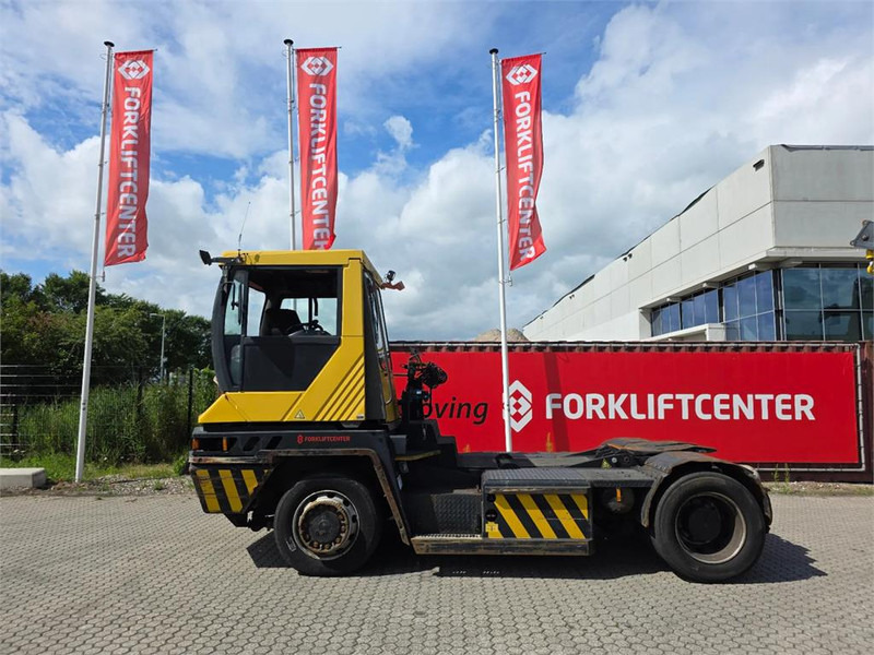 Terberg RT282 4x4 - Трактор на терминалот: слика 4 Terberg RT282 4x4 - Трактор на терминалот: слика 4