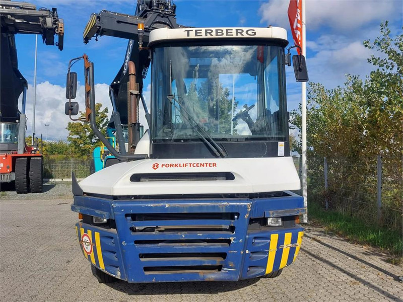 Terberg RT283 4x4 - Трактор на терминалот: слика 5 Terberg RT283 4x4 - Трактор на терминалот: слика 5