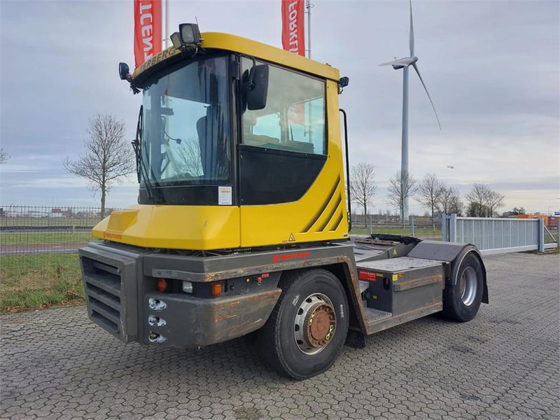 Terberg RT323 4x4 - Трактор на терминалот: слика 2 Terberg RT323 4x4 - Трактор на терминалот: слика 2