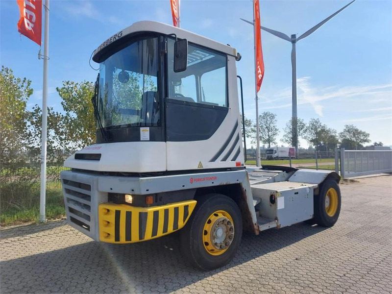 Terberg TT223 - Трактор на терминалот: слика 2 Terberg TT223 - Трактор на терминалот: слика 2