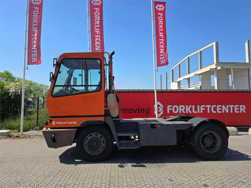 Terberg YT182 - Трактор на терминалот: слика 4 Terberg YT182 - Трактор на терминалот: слика 4