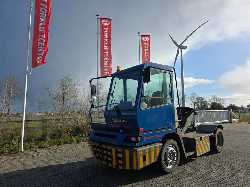 Terberg YT222 - Трактор на терминалот: слика 2 Terberg YT222 - Трактор на терминалот: слика 2