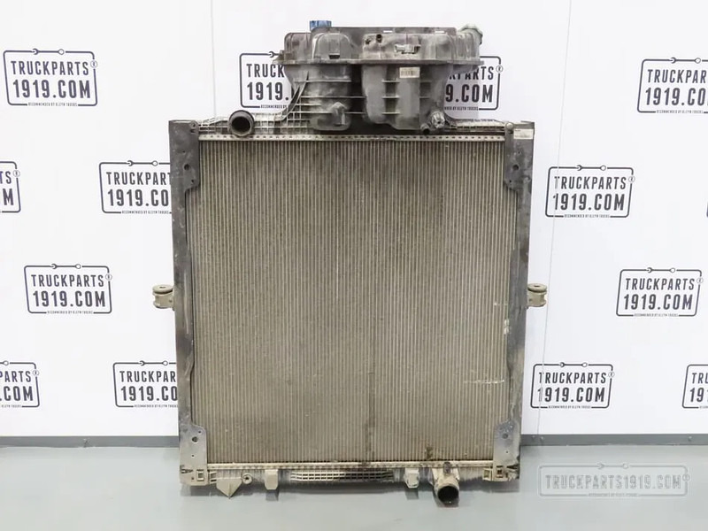 MAN 81.06101-6809 Radiateur TGX - Радијатор за Камион: слика 1 MAN 81.06101-6809 Radiateur TGX - Радијатор за Камион: слика 1