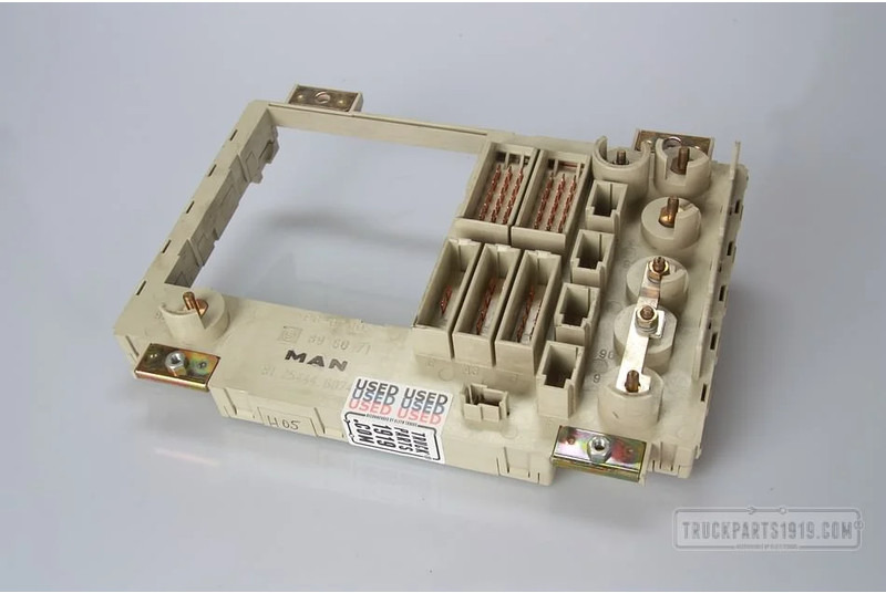 MAN Electrical System Zekeringkast TGX - Осигурач за Камион: слика 2 MAN Electrical System Zekeringkast TGX - Осигурач за Камион: слика 2