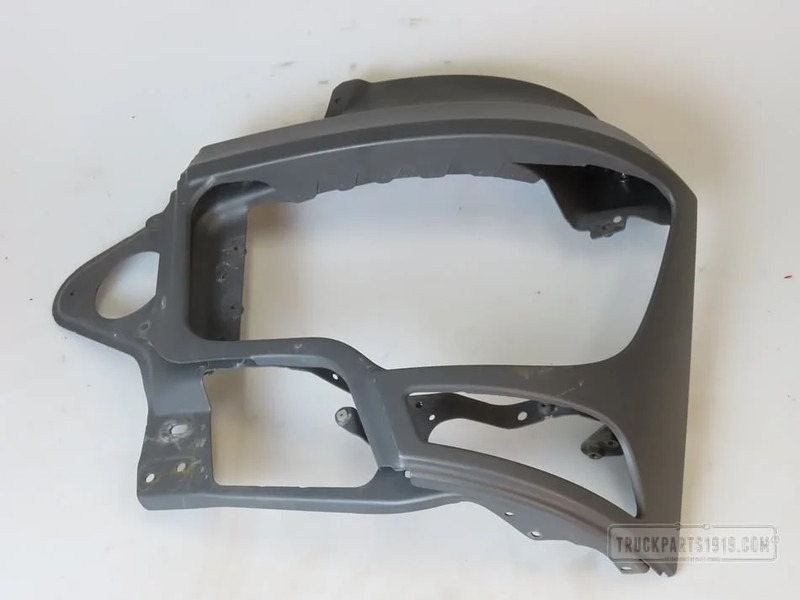 Mercedes-Benz Body & Chassis Parts Koplamphoek Li. MB MP4 - Агол на браник за Камион: слика 1 Mercedes-Benz Body & Chassis Parts Koplamphoek Li. MB MP4 - Агол на браник за Камион: слика 1