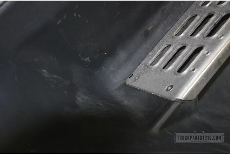 Volvo Body & Chassis Parts Instapbak Volvo FH RH. - Праг за стапнување за Камион: слика 3 Volvo Body & Chassis Parts Instapbak Volvo FH RH. - Праг за стапнување за Камион: слика 3