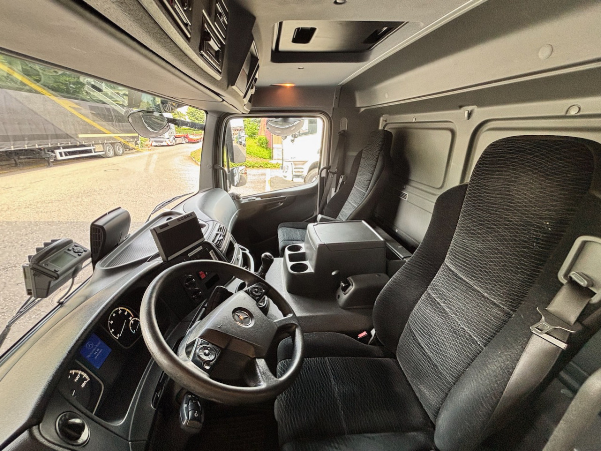 MERCEDES Atego 1530 - Камион сандучар: слика 4 MERCEDES Atego 1530 - Камион сандучар: слика 4