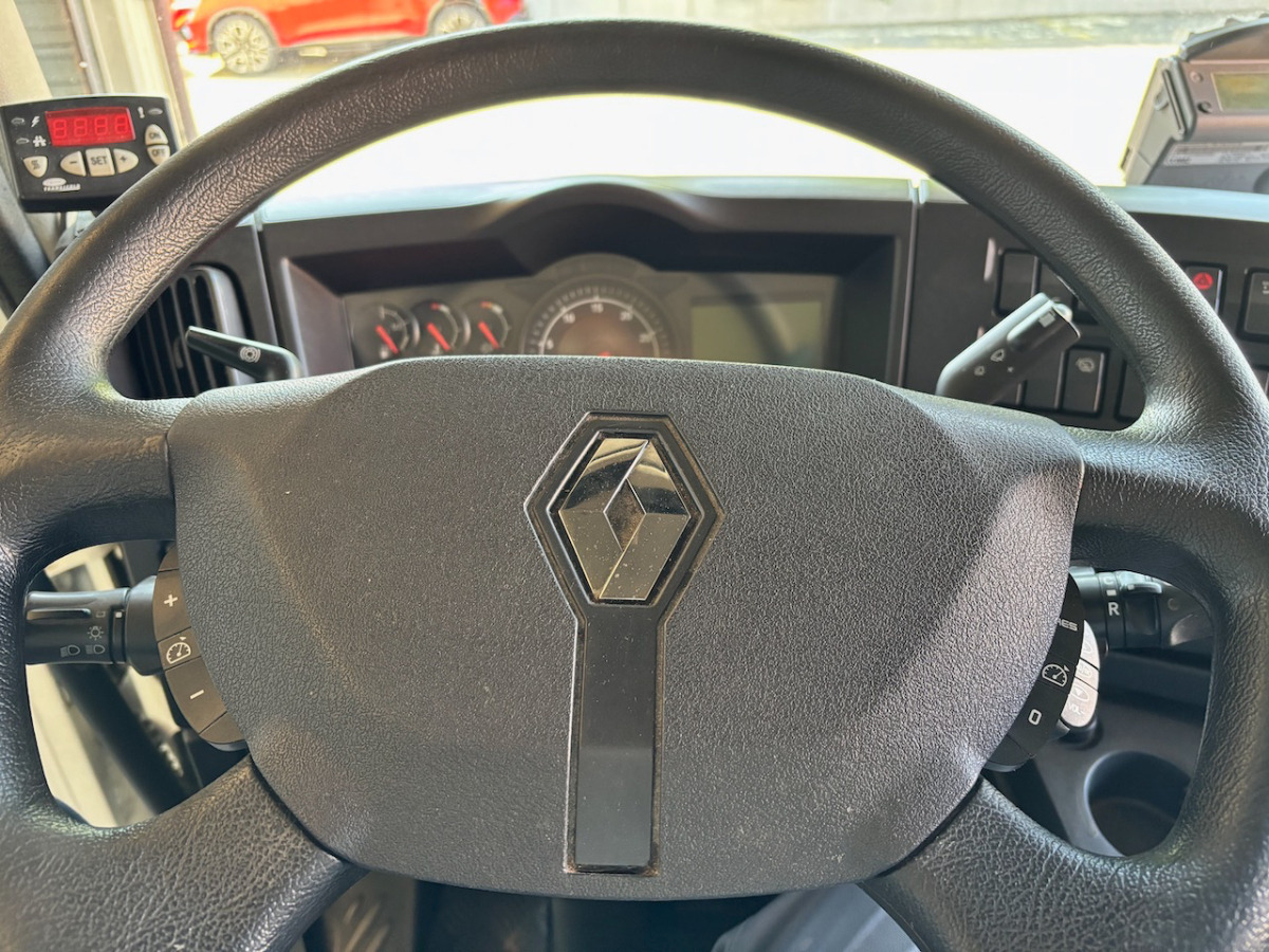RENAULT D12.240 - Камион ладилник: слика 5 RENAULT D12.240 - Камион ладилник: слика 5