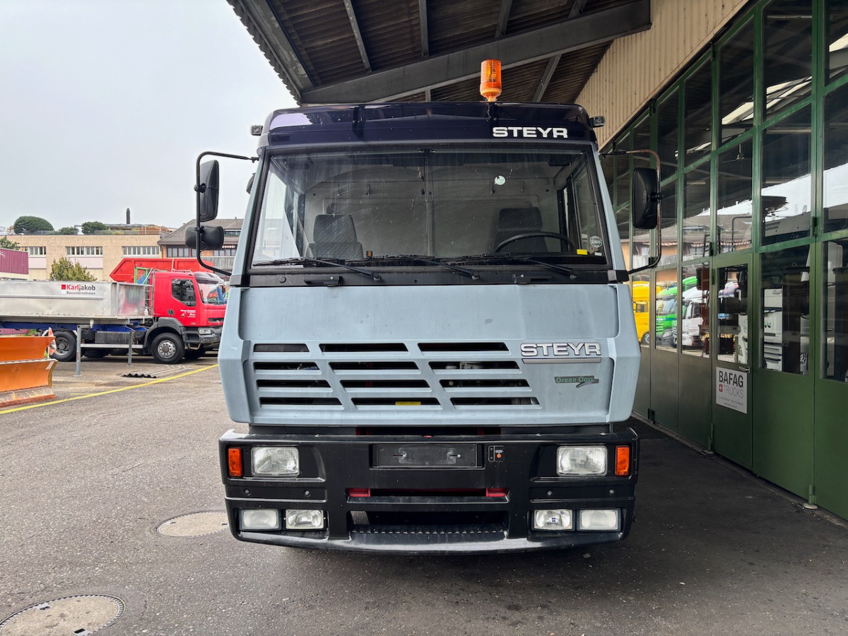 STEYR 26S32/ 6x4 Pisten Enteisung - Камион со церада: слика 3 STEYR 26S32/ 6x4 Pisten Enteisung - Камион со церада: слика 3
