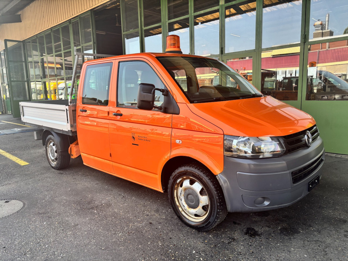 VW T5 Transporter - Комбе со отворен сандак: слика 1 VW T5 Transporter - Комбе со отворен сандак: слика 1