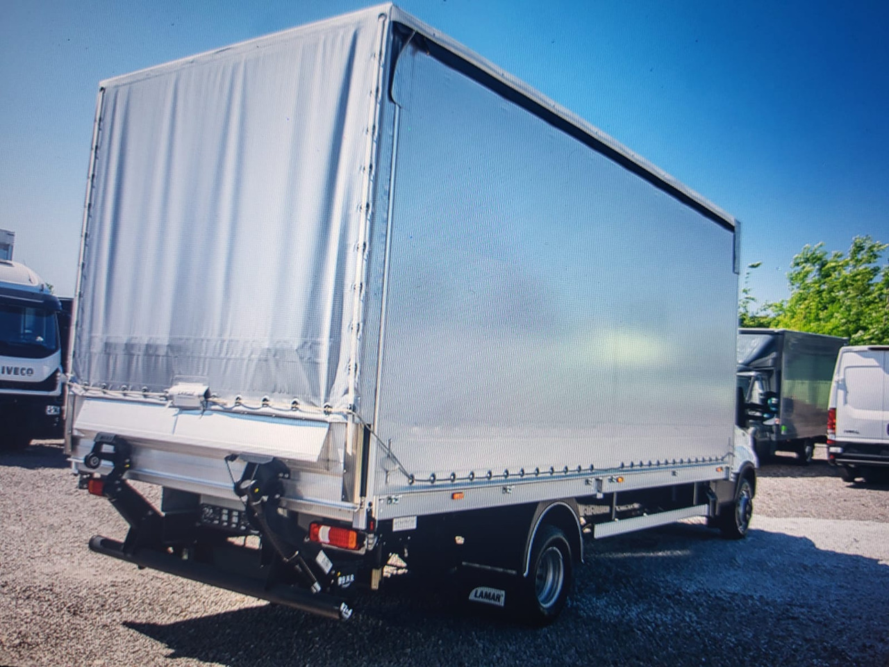 Iveco Daily 70 C18 Pritsche-Plane BÃR - Комбе со церада: слика 2 Iveco Daily 70 C18 Pritsche-Plane BÃR - Комбе со церада: слика 2
