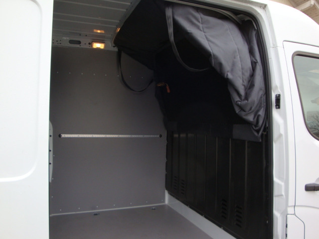 Renault Master 170 L3H2 KLAPPBETT - Товарно комбе: слика 2 Renault Master 170 L3H2 KLAPPBETT - Товарно комбе: слика 2
