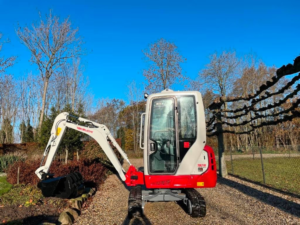 TAKEUCHI TB216 - Мини багер: слика 3 TAKEUCHI TB216 - Мини багер: слика 3