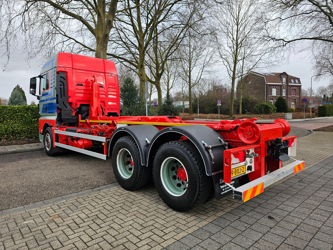 MAN TGX 26.560 XLX 6X4 - Камион со кука за подигање: слика 2 MAN TGX 26.560 XLX 6X4 - Камион со кука за подигање: слика 2