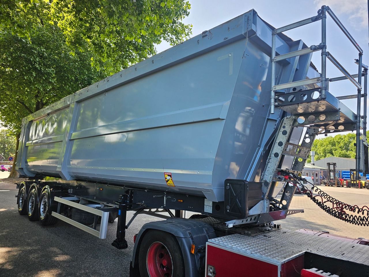 Schmitz SGF-S3 Scraptipper 55 M3 - Кипер полуприколка: слика 3 Schmitz SGF-S3 Scraptipper 55 M3 - Кипер полуприколка: слика 3
