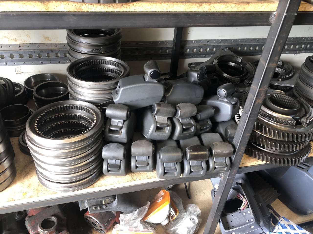 Менувач и делови за Камион DRIVE SHAFT-MAIN SHAFT-PLANETARY CARRIER ACTROS GEARBOX G240: слика 8 Менувач и делови за Камион DRIVE SHAFT-MAIN SHAFT-PLANETARY CARRIER ACTROS GEARBOX G240: слика 8