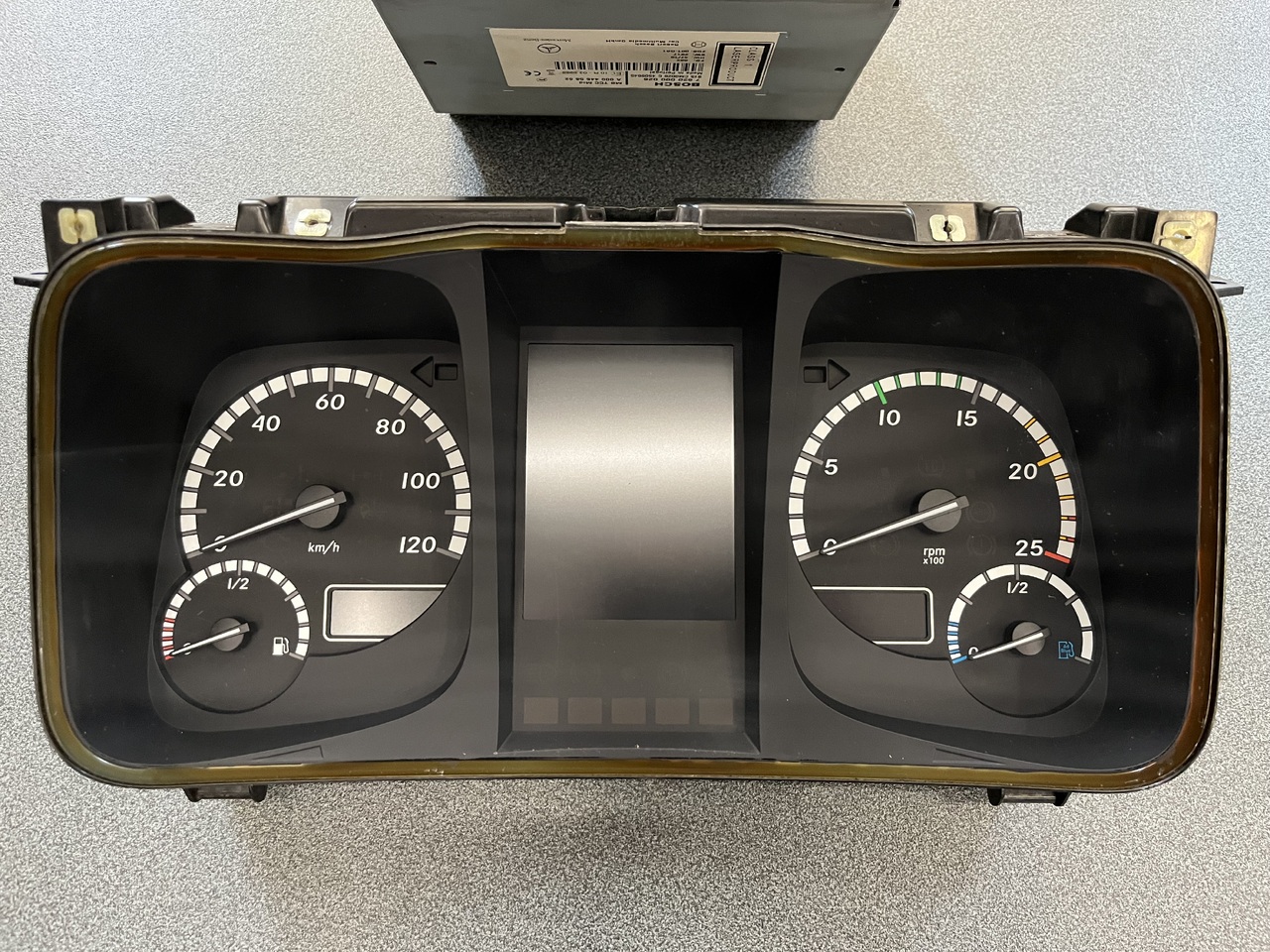 MERCEDES-BENZ ACTROS MP2-MP3-MP4 ELECTRONIC INSTRUMENT - Тахограф за Камион: слика 4 MERCEDES-BENZ ACTROS MP2-MP3-MP4 ELECTRONIC INSTRUMENT - Тахограф за Камион: слика 4