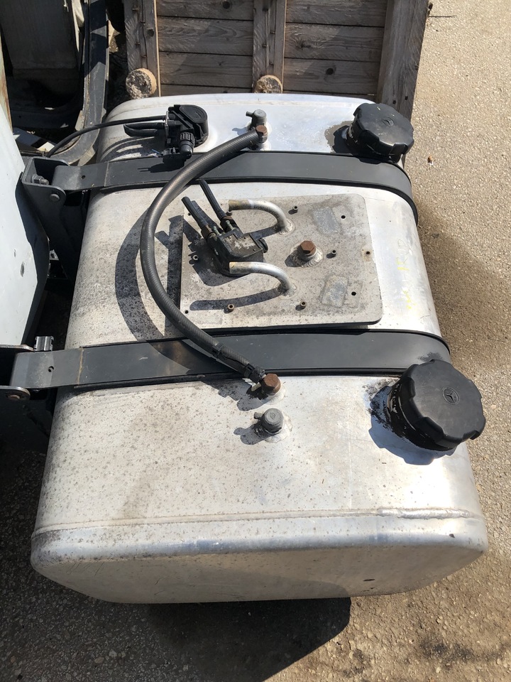 Резервоар за гориво за Камион MERCEDES-BENZ,MAN ACTROS MP4,TGA,TGX: слика 13 Резервоар за гориво за Камион MERCEDES-BENZ,MAN ACTROS MP4,TGA,TGX: слика 13