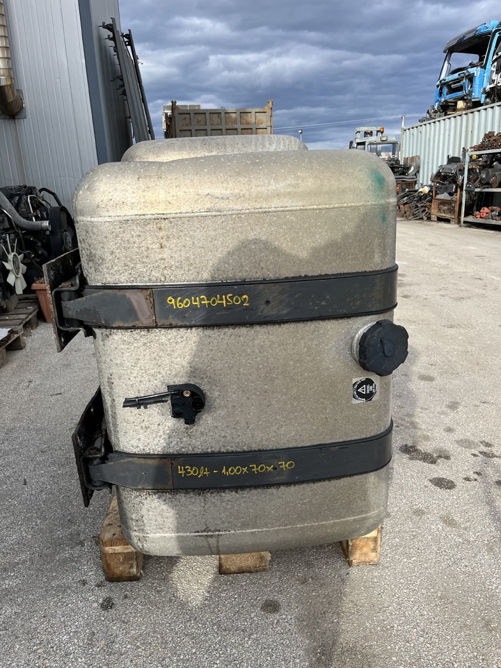 Резервоар за гориво за Камион MERCEDES-BENZ,MAN ACTROS MP4,TGA,TGX: слика 7 Резервоар за гориво за Камион MERCEDES-BENZ,MAN ACTROS MP4,TGA,TGX: слика 7